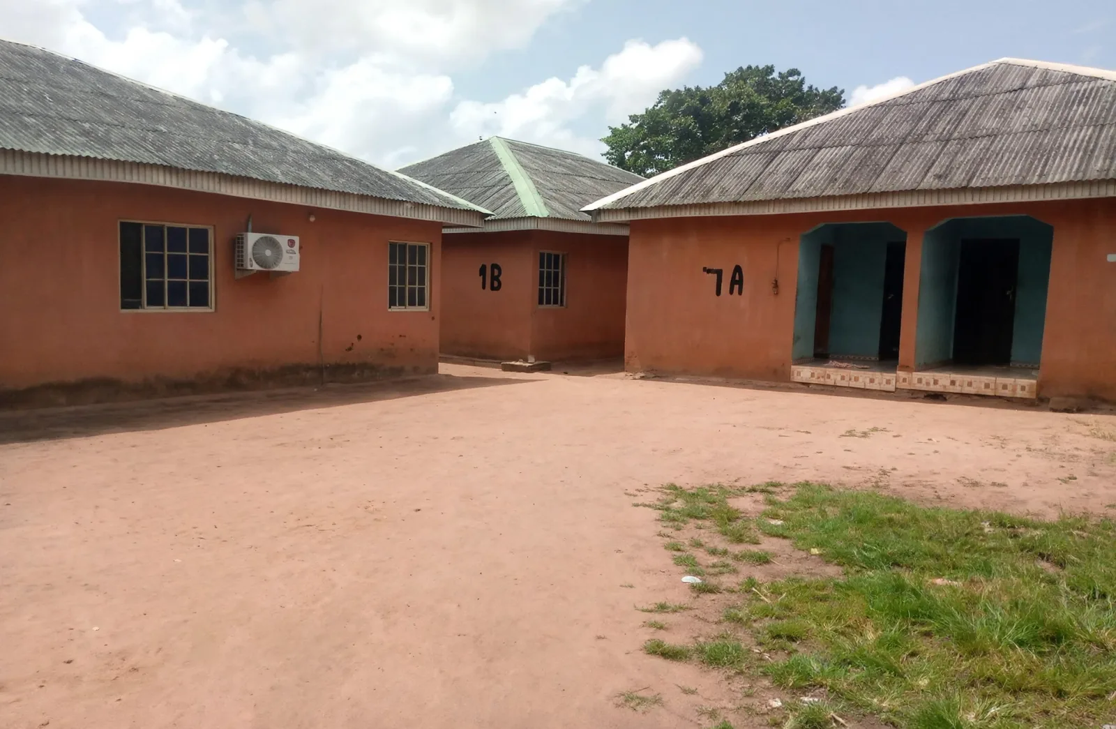 15-Unit Detached Bungalows (29 Apartments) - Mini Estate , Serviced Heritage Resort Opportunity, Badagry-Lagos